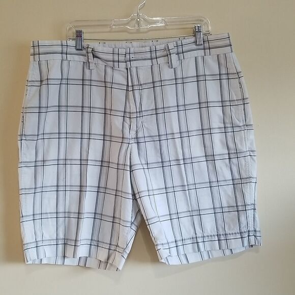 Chase Edward Golf Shorts White Sz 38 - Picture 3 of 9